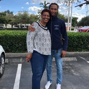 Meet your Posher, Claudette